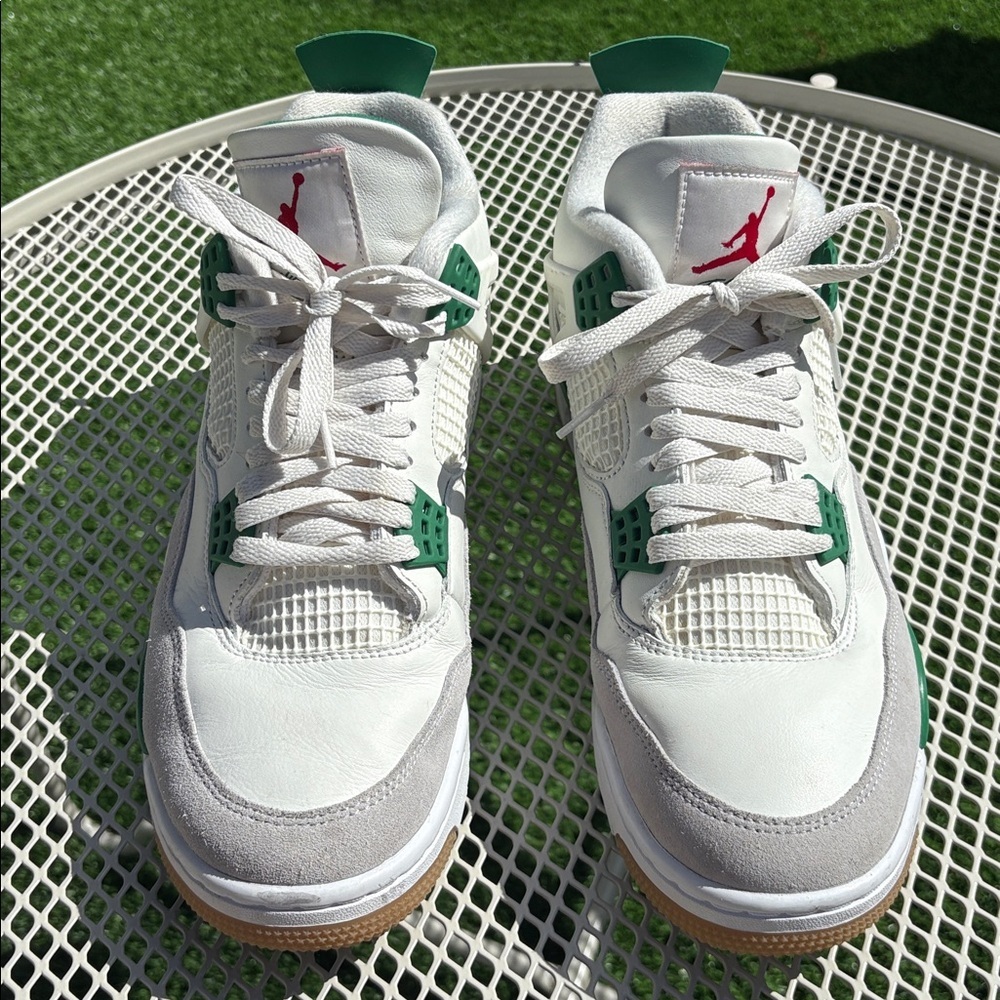 EUC Authentic Nike Jordan Retro SB Green & White - Picture 4 of 12